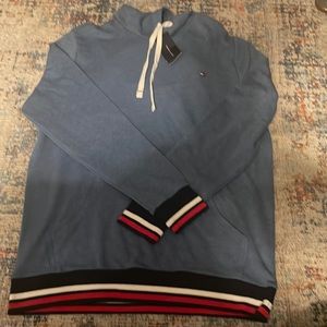 Tommy Hilfiger hoodie. size M